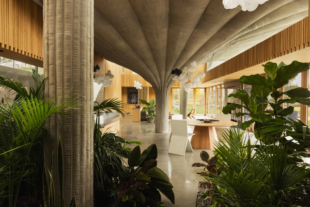 Casa 75.9 / Omer Arbel - Fotografía interior, Casas, Jardín, Fijación Vigas