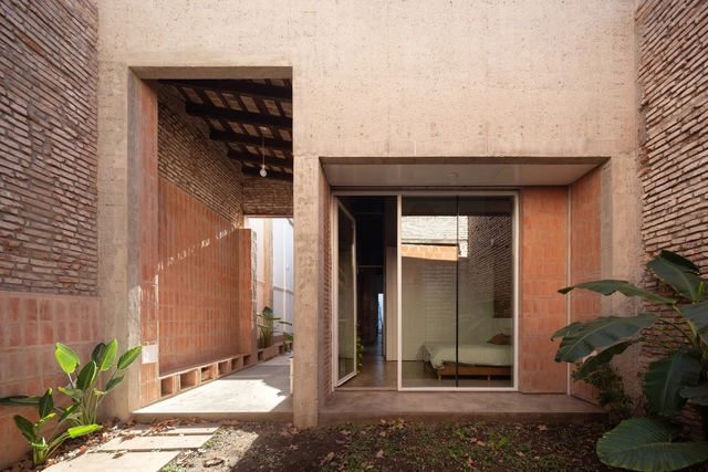 Casa Thames / Ignacio Szulman arquitecto - Casas
