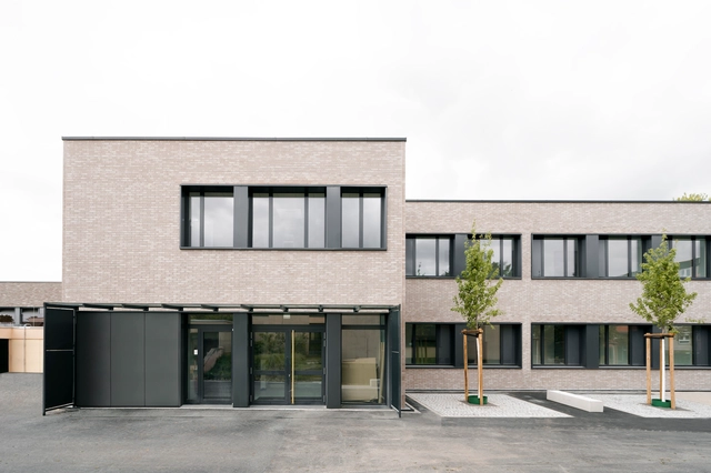 Learning in Lindweiler / Sehw Architektur - Exterior Photography, Extension, Door, Facade