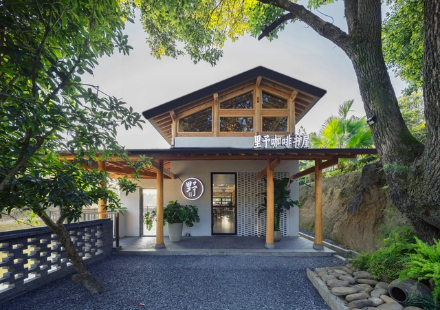 大沙里乡村咖啡书屋 / 之行建筑 - 建筑图, 咖啡店室内设计, 门, 表皮, 楼梯