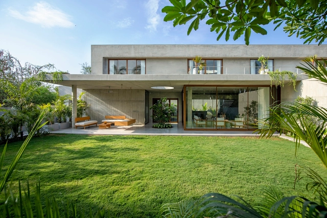 House of Concrete Walls / TRAANSPACE - Exterior Photography, Houses, Facade