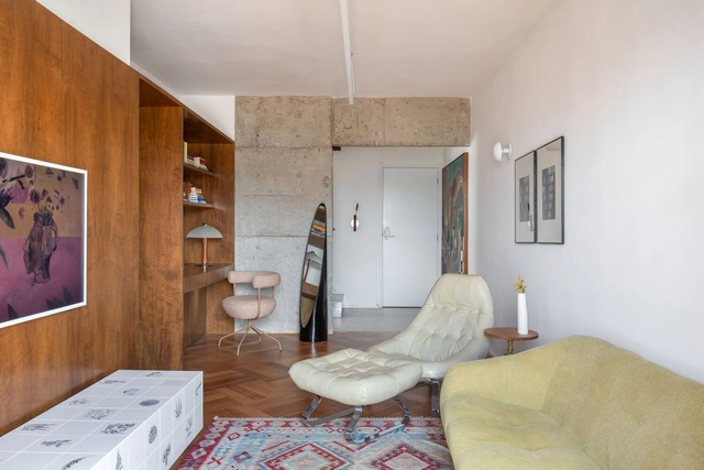 Apartamento Visconde / Estúdio OLO - Fotografia de Interiores, Renovação, Porta, Mesa