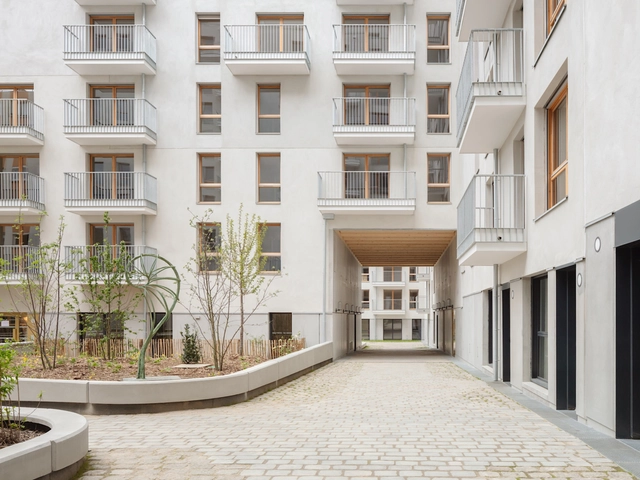 Edifício 93 Petit Apartments / Studio Razavi Architecture - Fotografia de Interiores, Arquitetura Residencial, Fachada, Porta