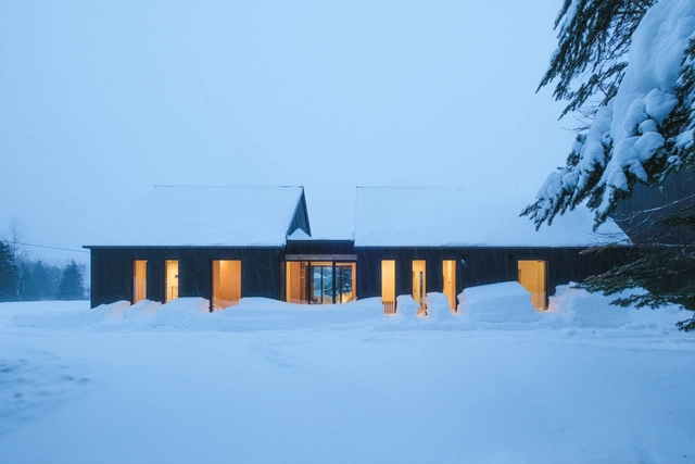 Des Cimes Residence / Patriarche - Exterior Photography, Houses, Facade, Door
