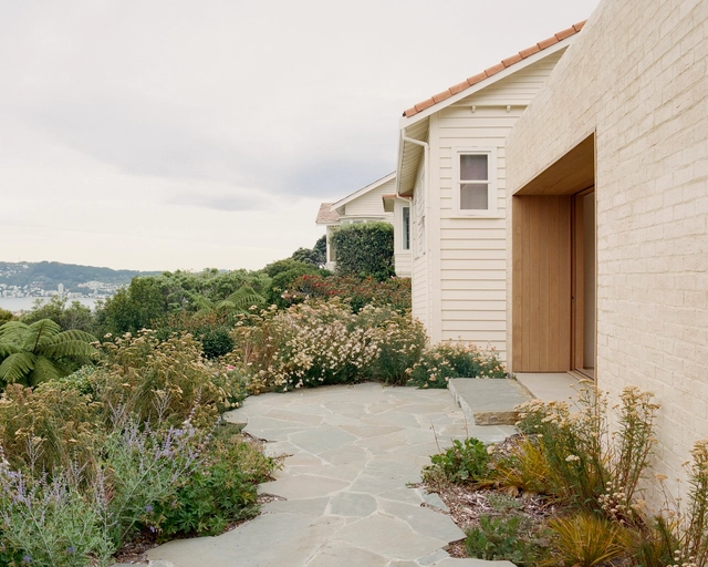 Upper Watt Residence / Seear-Budd Ross - Exterior Photography, Houses, Facade