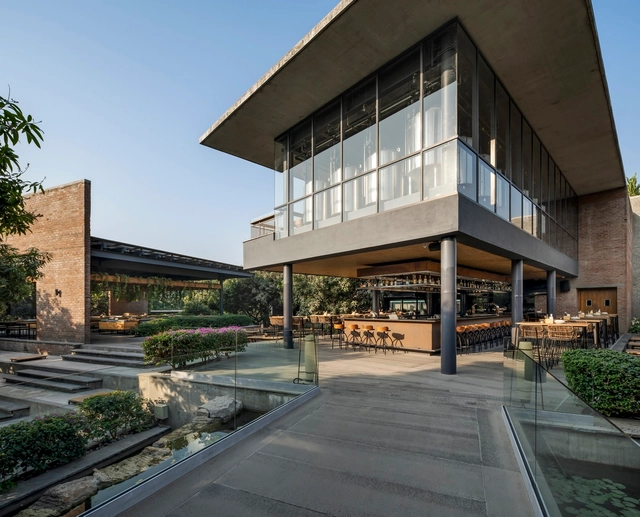 Zero40 Brewery / 23 Degrees Design Shift - Exterior Photography, Brewery, Facade