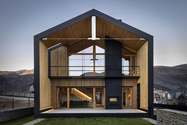 Casa en los Pirineos / GMG Plan i Projectes - Casas