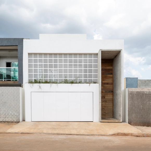 Casa GR / Studio Roque Arquitetura - Fotografia de Exterior, Casas, Fachada, Porta