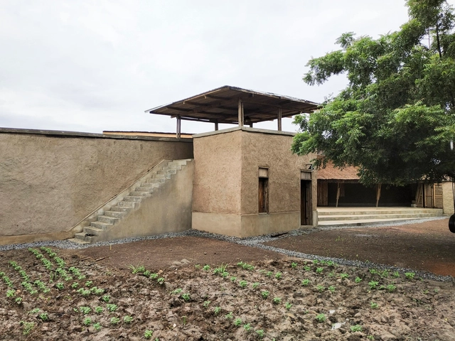 Centro para huérfanos Xewa Sowé / Corentin Dalon + Arianna Fabrizi De Biani + Doryan Kuschner + Florian Mahieu - Vivienda Colectiva