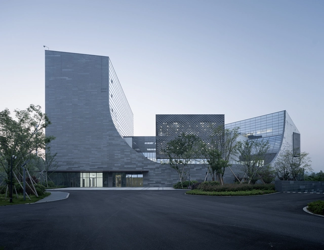 绍兴艺术学校改扩建工程/浙江大学建筑设计研究院 - 教育建筑