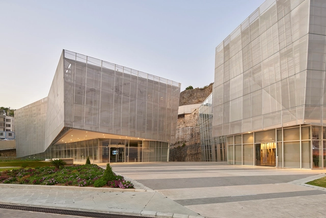 J. G. Jabbra 图书馆和 R. Nassar 中央行政大楼 / Atelier Pagnamenta Torriani - 建筑图, 大学, 表皮