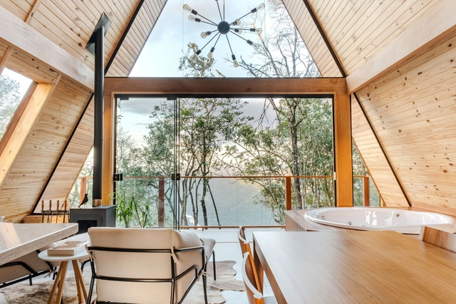 Interiores de madera: 10 cabañas que aportan calidez en México, Brasil, Chile y más - Imagen Principal
