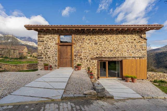 Casa Luarna / A1 Arquitectos - Fotografia de Exterior, Casas, Porta, Fachada