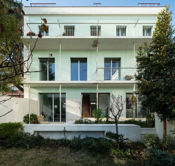 House No. 11 – Santa Isabel / Camarim Arquitectos - Exterior Photography, Renovation, Facade