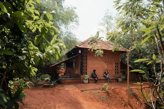 Salão Multiuso Shwasam / ShriAbodes - Fotografia de Exterior, Centro Comunitário, Floresta