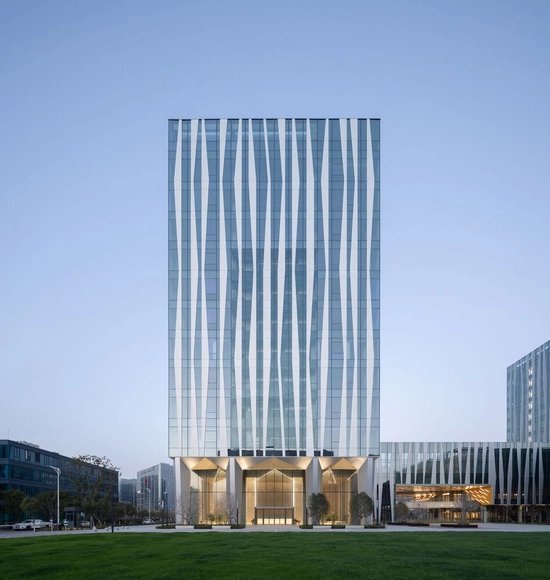 上海临港海立方科技园三期 / FTA建筑设计 - 建筑图, 商业建筑, 表皮, 城市