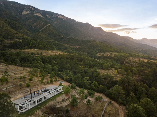 Casa en Sierra de Arteaga / S-AR - Casas