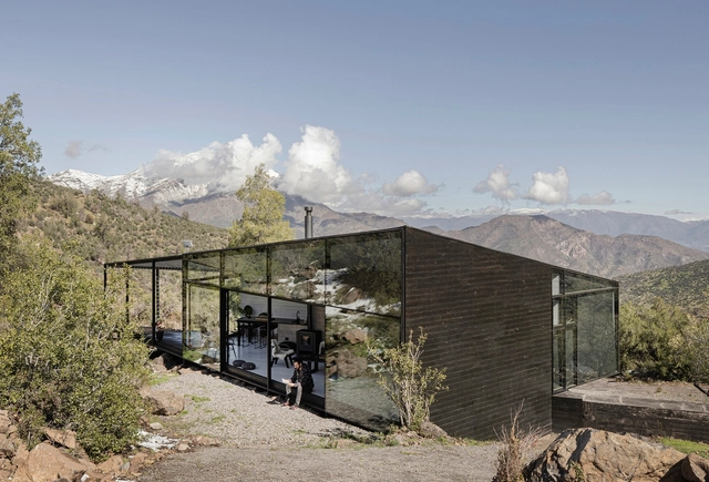 El Montañés House / Gonzalo Iturriaga Arquitectos  - Houses
