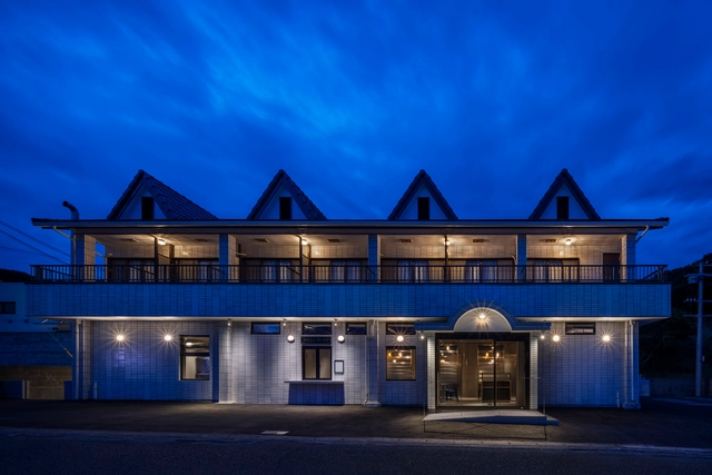 303 Shirahama Italian / Roito Inc. - Exterior Photography, Restaurant, Door, Facade