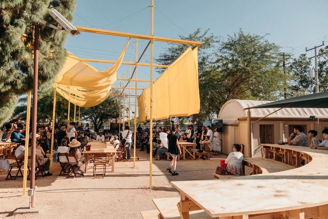 Pavilions in Cities: 14 Structures that Foster Human Interactions - Featured Image