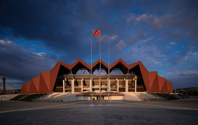 海东市体育中心 / 中国建筑设计研究院-品筑设计工作室 - 运动场地