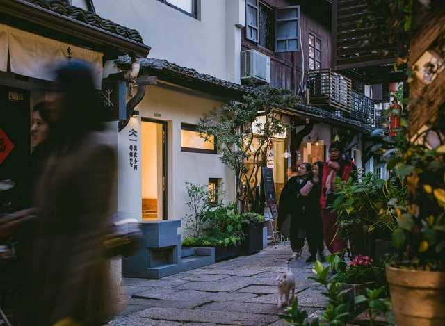 小河茶馆 / 房子和诗建筑工作室 - 建筑图, 住宅室内设计, 表皮, 灯