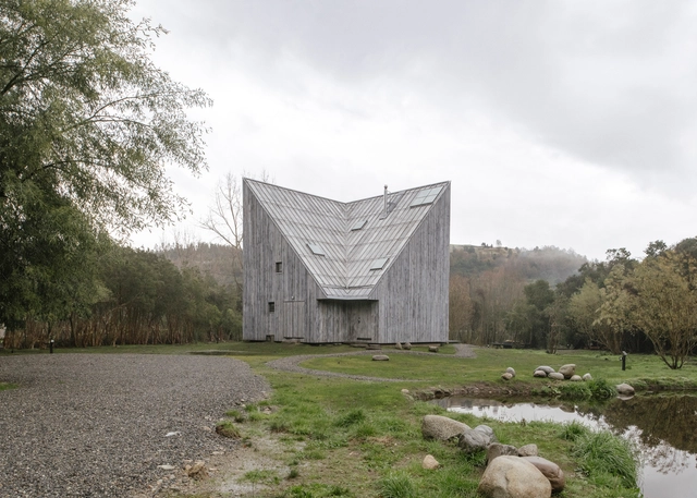 Casa Humo / Iván Bravo Arquitectos - Casas