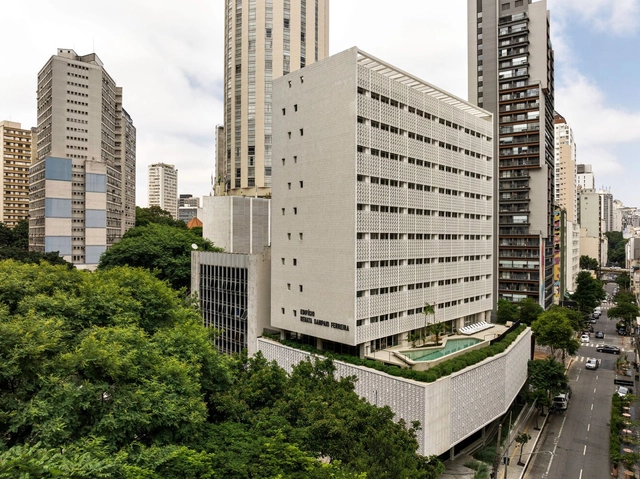 Renata Building / Metro Arquitetos - Restoration