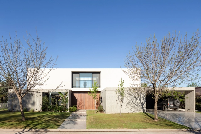 Casa para un hermano / Estudio STGO - Casas
