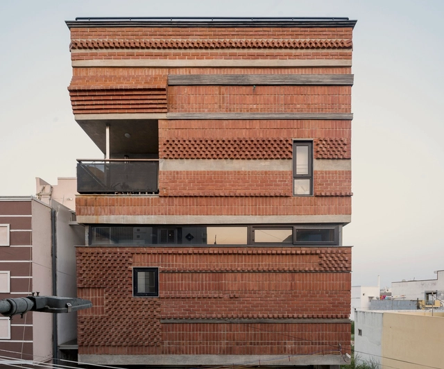 Tiered Realm House and Studio / Fictional Project - Exterior Photography, Offices, Facade