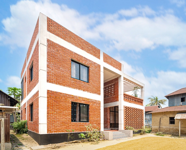 Kabber Ghor Village Retreat / DWS - Design Works Studio - Houses