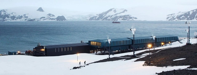 Arquitectura extrema: desafíos y soluciones en entornos inhóspitos - Imagen Principal