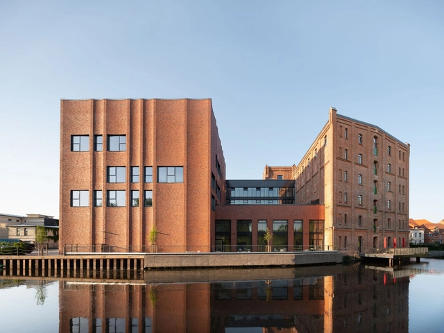 帕尔希姆文化磨坊 / D/FORM Architects - 建筑图, 加建项目, 表皮, 城市