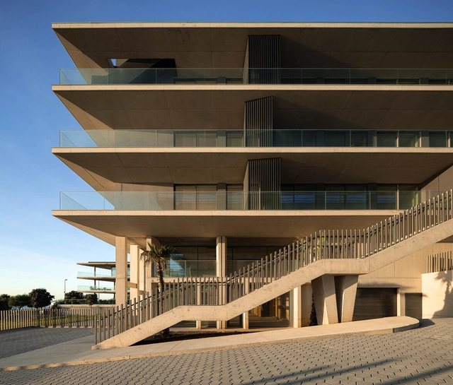 Edifício Seashore  / Atelier d'Arquitectura Lopes da Costa - Apartamentos