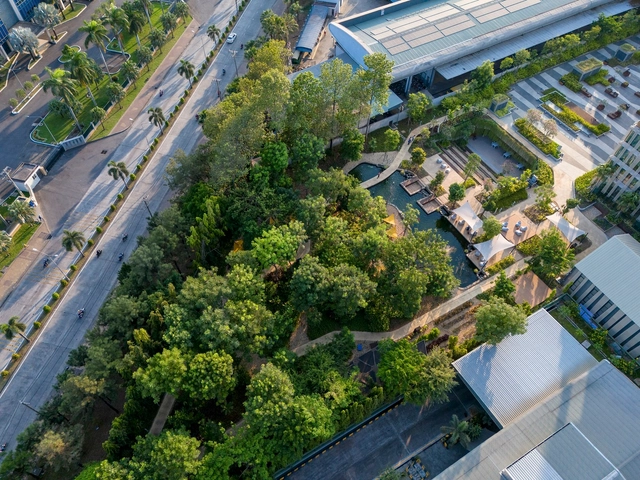 CP Headquarters / LJ-Group Landscape Architecture - Exterior Photography, Landscape, Facade, Cityscape