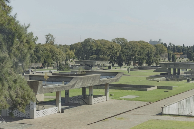 Ítala Fulvia Villa y su Sexto Panteón: la historia detrás de la necrópolis brutalista de Buenos Aires - Imagen Principal