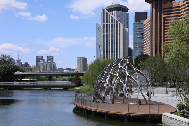 北京亮马河滨水景观廊道 / AECOM - 景观建筑