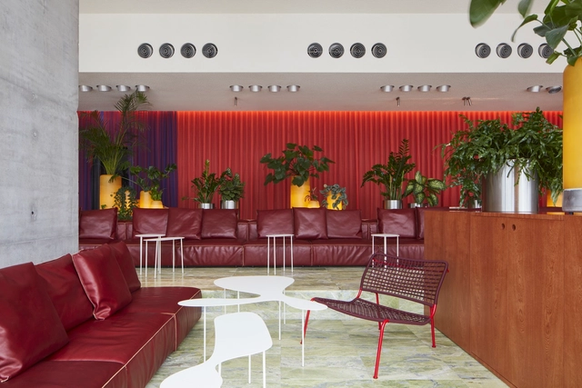 ONDA / BONE - Interior Photography, Restaurant, Chair, Table