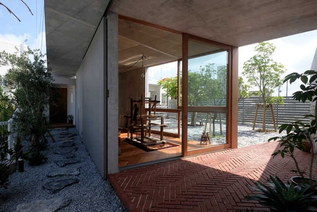 Extensão de Ateliê em Tomigusuku / Studio Cochi Architects - Fotografia de Interiores, Ampliação, Fachada