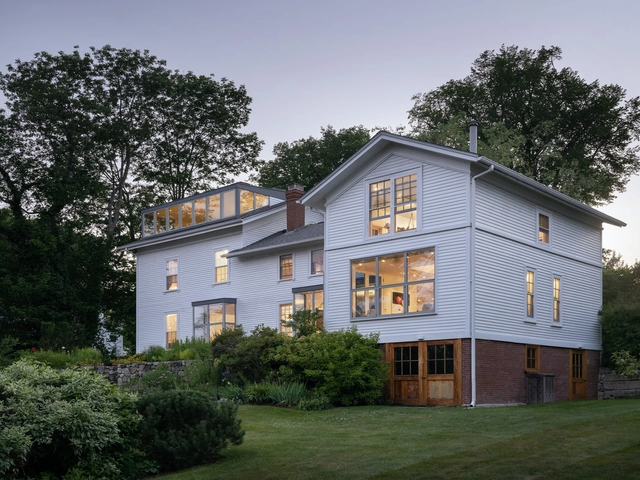 House in Town / ElliottArchitects - Exterior Photography, Houses, Door, Facade