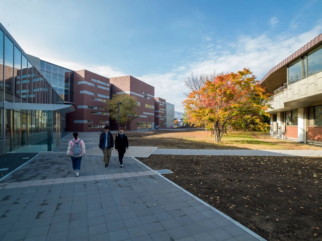 北海道科学大学附属高中 / 大成建设 - 建筑图, 高中, 表皮