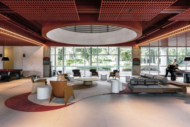 Reforma de Interiores Almenat Hilton Hotel / BLOCO Arquitetos - Fotografia de Interiores, Interiores De Hotéis, Mesa, Cadeira