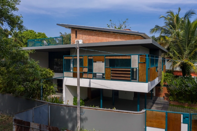 Casa Dr. Mukundan / RGB Architecture Studio - Fotografia de Exterior, Casas, Fachada
