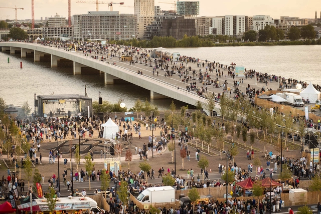 Designed by OMA, Simone-Veil Bridge Opens to the Public in Bordeaux, France - Featured Image