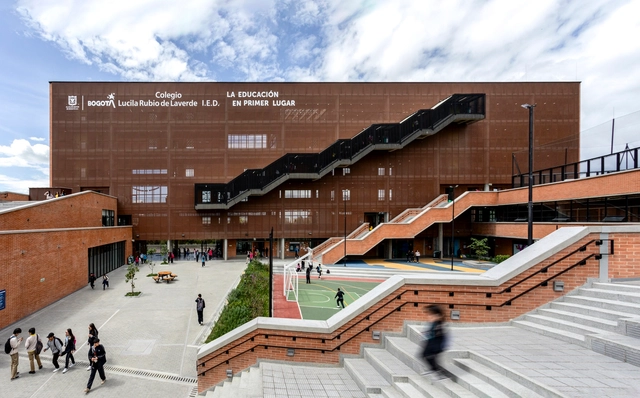 Colegio Lucila Rubio de Laverde / aRE - Arquitectura en Estudio - Escuelas