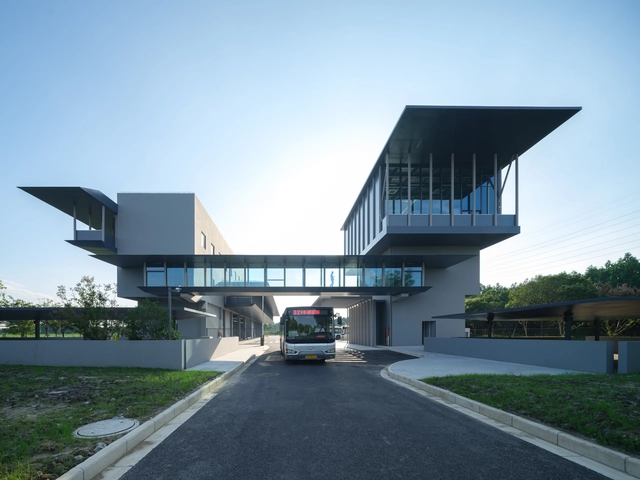 昆山杜克大学公交首末站 / 阿科米星建筑设计事务所 - 谷仓