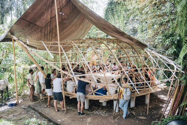 The Kul Kul Farm y Bamboo U: empoderando a las personas para construir un mundo mejor con bambú - Imagen Principal