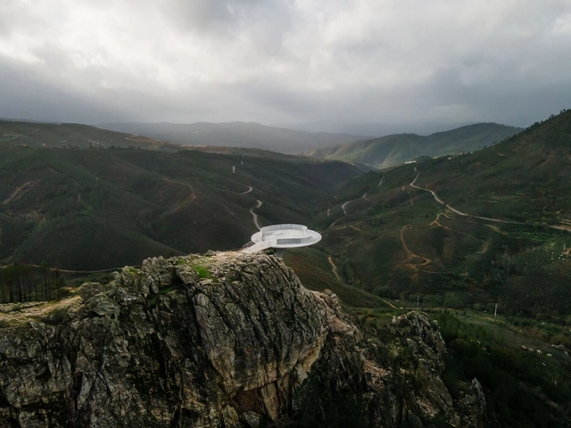 Refuncionalización del Mirador de Zebro/ Álvaro Siza Vieira - Instalaciones Y Estructuras