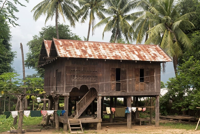 Burmese Teak Farmhouses: Inside Efforts to Preserve a Centuries-Long Building Tradition - Featured Image