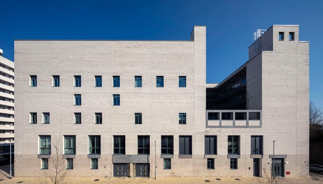 Thames Christian School and Battersea Chapel / Henley Halebrown - Sustainability